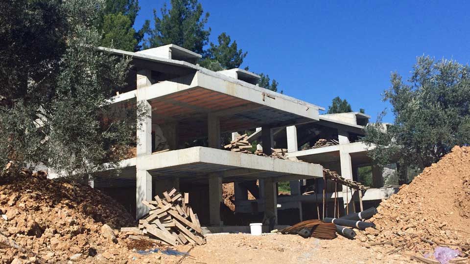 Antik Restaurant new villas near Olive Grove apartments